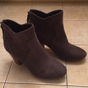 Report Martin Suede Grey Boots